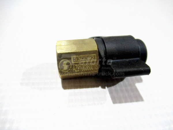 Переходник штуцер рессивера (бронзовый) SHAANXI X6000 (оригинал)