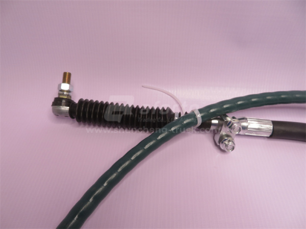 Трос переключения передач КПП HOWO 2010 3.3 м черный (хорошее качество)