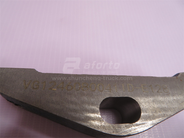 Кронштейн ТНВД D12 0041 (оригинал)