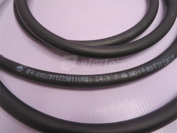 Шланг сцепления SHAANXI 2,6 м. быстросъёмный - Быстросъёмные QINYAN