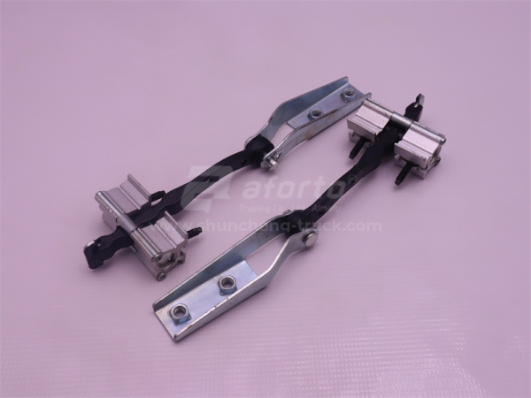 Ограничитель двери SHAANXI X3000/X5000 правая