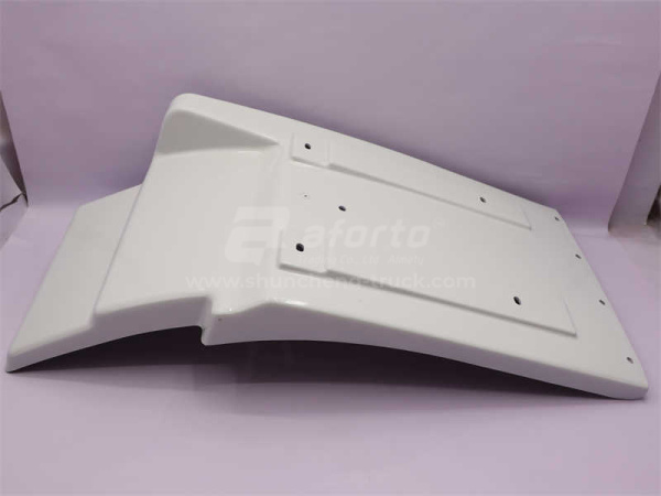 Брызговик SHAANXI L3000 самосвал переднего колеса белый правый