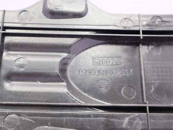 Заглушка бампера противотуманной фары SHAANXI F3000 левая