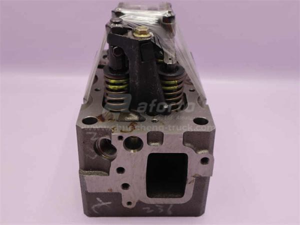 Головка блока WEICHAI WP12G460E310 (4 клапана) в сборе с клапанами