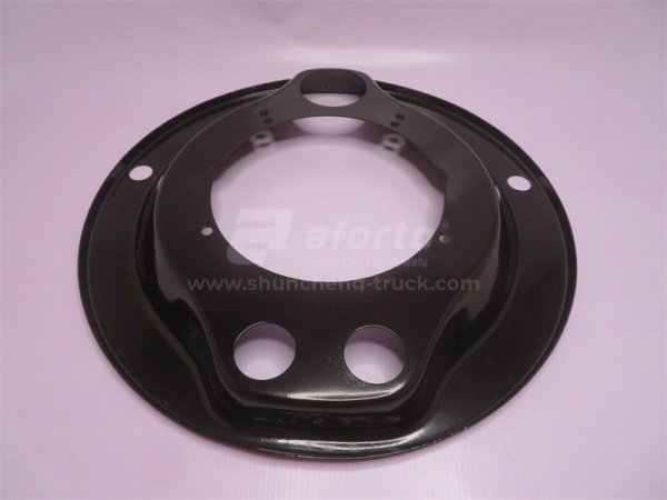 Кожух пылезащитный ступицы передней HOWO