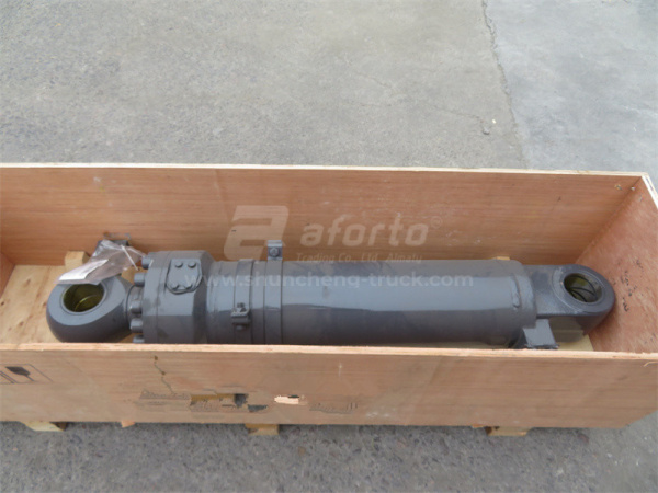 Гидроцилиндр разгрузки ковша XCMG LW500F/LW500FN (оригинал)