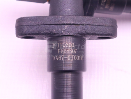 Форсунка топливная YUCHAI YCD4T22T-105A (оригинал)