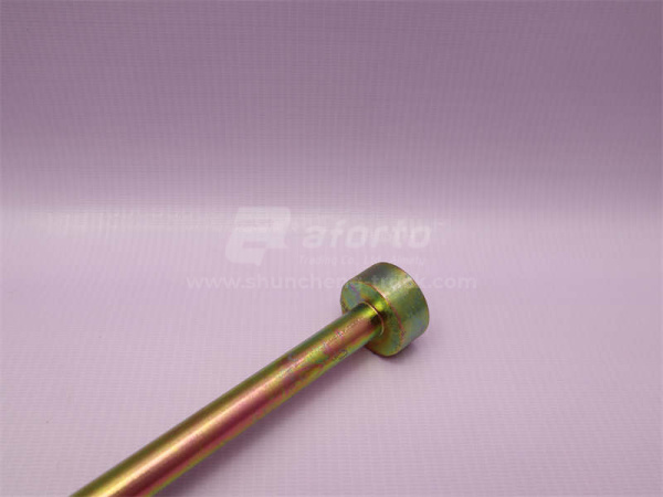 Болт рессоры 14*420*1.5 SHAANXI/HOWO TX задней центральный