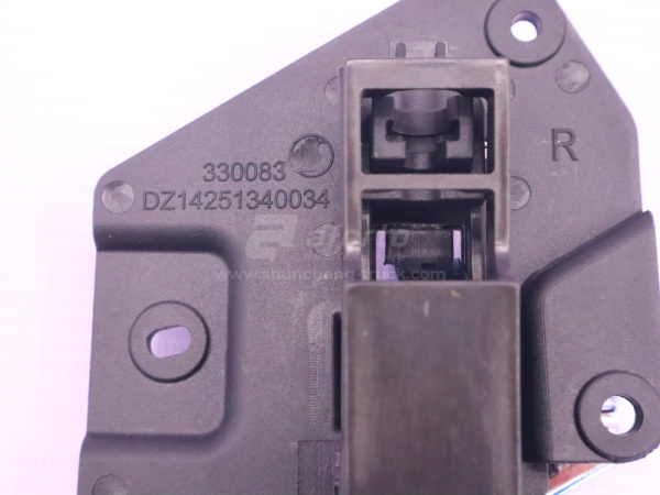 Ручка двери кабины внутренняя правая SHAANXI X5000/X6000 2019