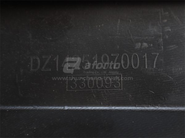 Накладка лобового стекла SHAANXI X3000