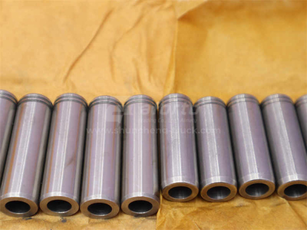 Втулки направляющие клапанов WEICHAI DEUTZ TD226B/WP6.210E32 (12 шт) (хорошее качество)