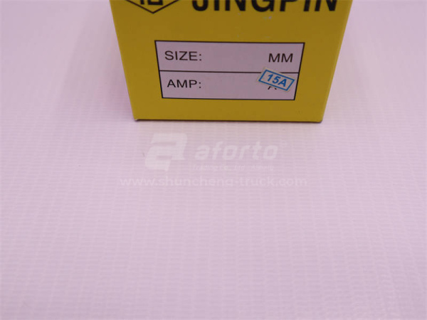 Предохранитель 15A HOWO (оригинал)