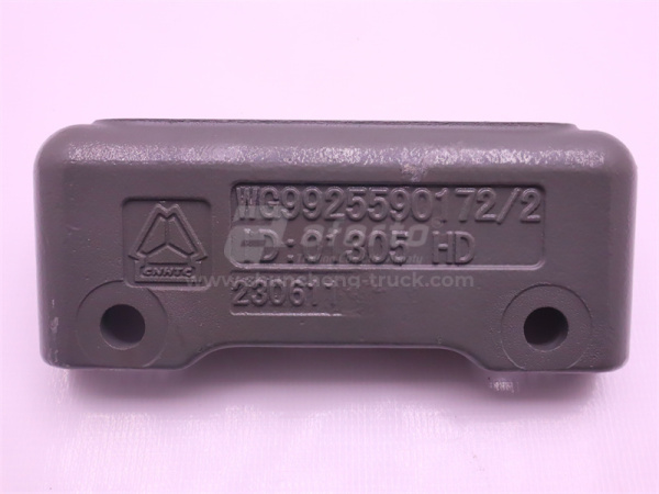 Кронштейн подушки двигателя HOWO TX правый (оригинал)