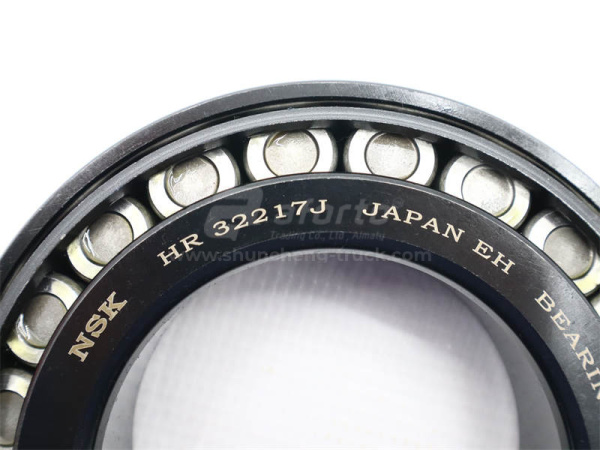 Подшипник ступицы DONG FENG 153 задней наружный NSK