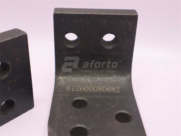 Кронштейн ТНВД WEICHAI WP10 2 клапана правой