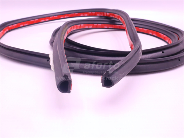 Резинка уплотнительная двери длинный SITRAK C7H (оригинал)