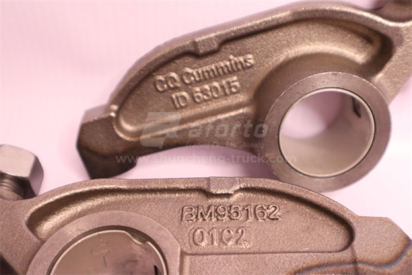 Коромысло SHANTUI SD22/23 NT855-C280 выпускного клапана (оригинал)