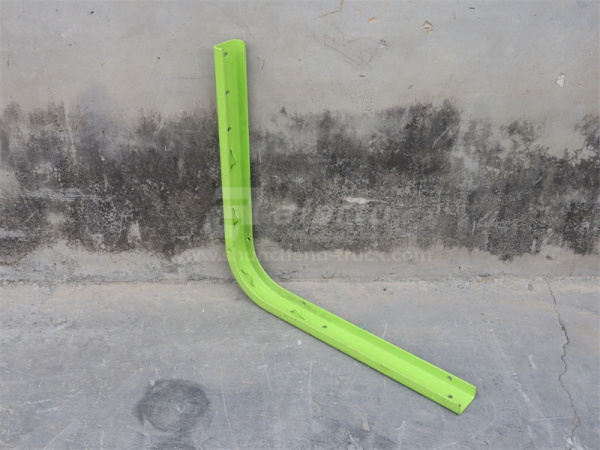 Кронштейн боковая защита топливного бака 72*76*8