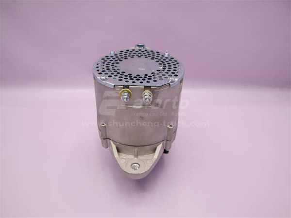 Генератор 8PK CUMMINS 6BT 70A