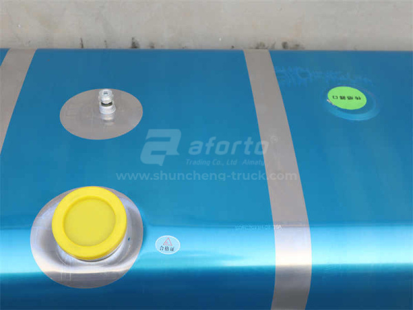 Бак топливный SHAANXI X3000 700L 145*70*70 S = 2.0 квадратный