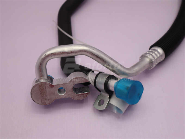 Патрубок компрессор кондиционера SHAANXI X3000 (оригинал)