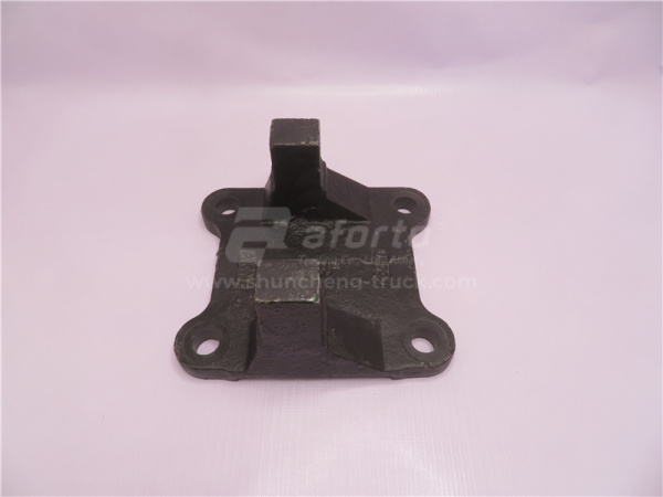 Кронштейн тяги реактивной GTL левый