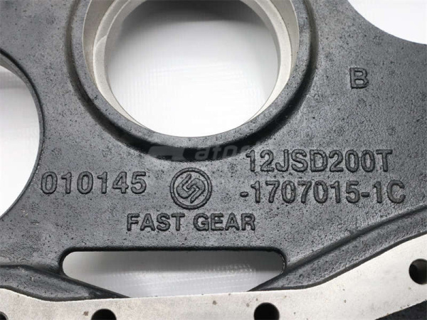 Крышка задняя под ретардер КПП FAST 12JSD240TA