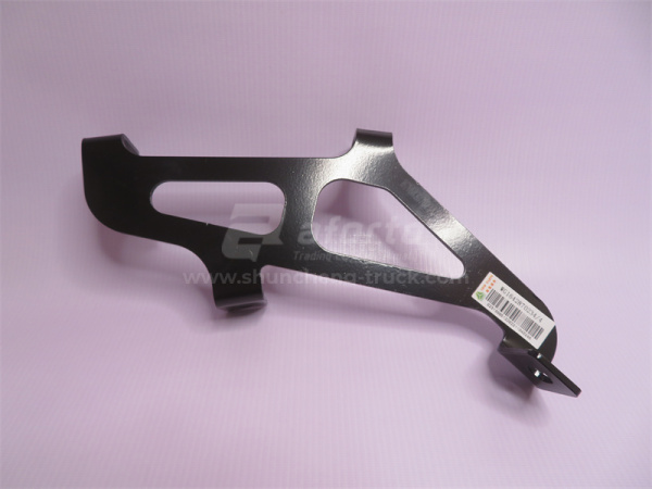 Кронштейн козырька солнцезащитного HOWO 2010/V7 правый средний (оригинал)