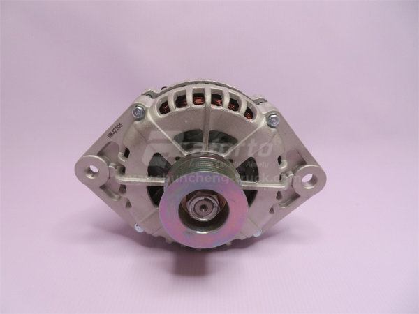 Генератор 8PK CUMMINS 6CT  70A