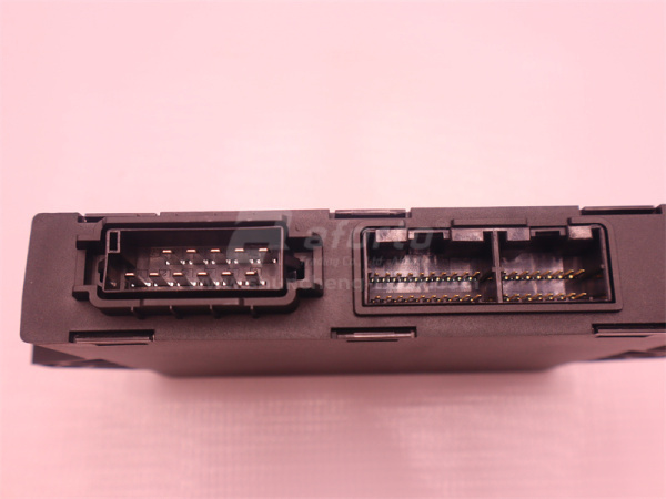 Блок управления SHAANXI X6000 центрального замка и стеклоподъемников (оригинал)