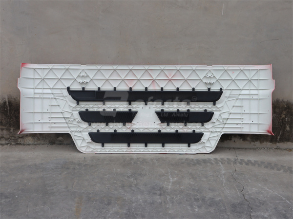 Капот HOWO 2010 с решёткой красный 20.9KG