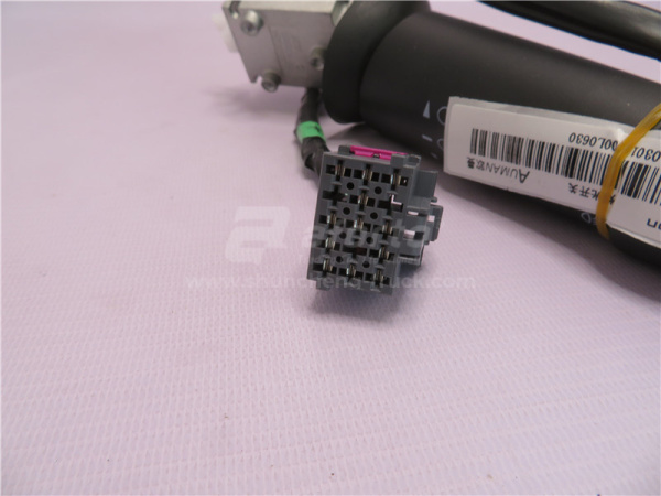 Переключатель света и поворотов подрулевой FOTON OUMAN GTL левый оригинал