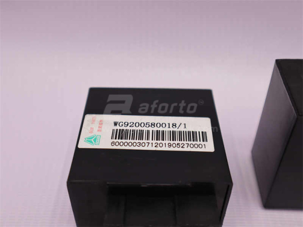 Реле поворотов STEYR/HOWO (6 контактов) (оригинал)