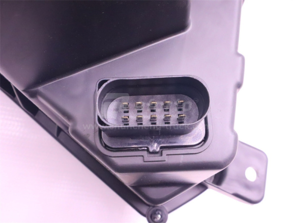 Фара HOWO V7 левая (оригинал)