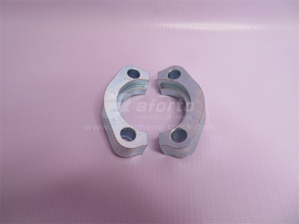 Скоба на шланг гидравлический XCMG ZL50G (2шт) (оригинал)