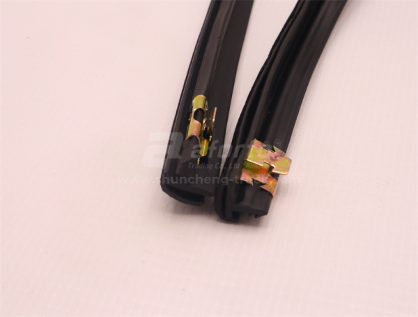 Резинка уплотнительная стекла дверни внутри SITRAK C7H (оригинал)