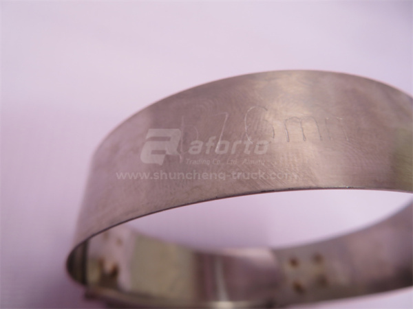 Хомут ленточный широкий D = 74