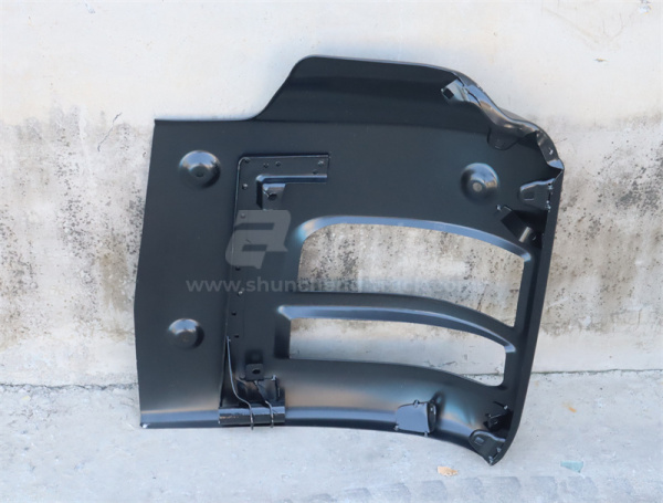 Бампер SITRAK C7H самосвал металлический черная правая