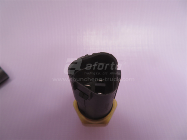 Датчик температуры охлаждающей жидкости WP10/WD618 76-84°