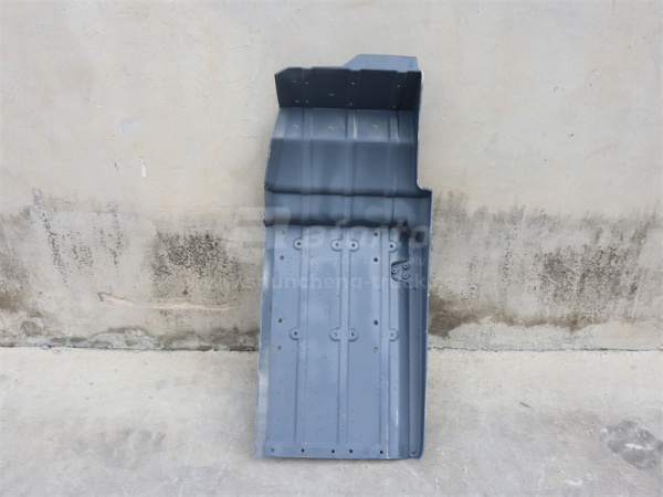 Брызговик SITRAK C7H самосвал переднего колеса черная левый