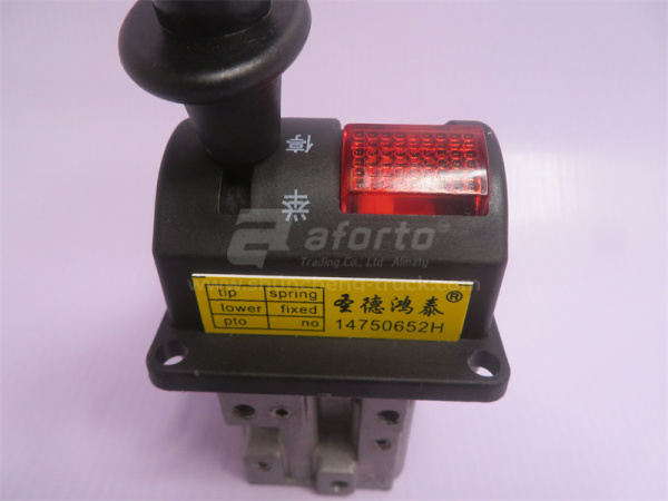 Клапан подъёма кузова воздушный с замедлителем 4 отв. (для насоса Hayward)