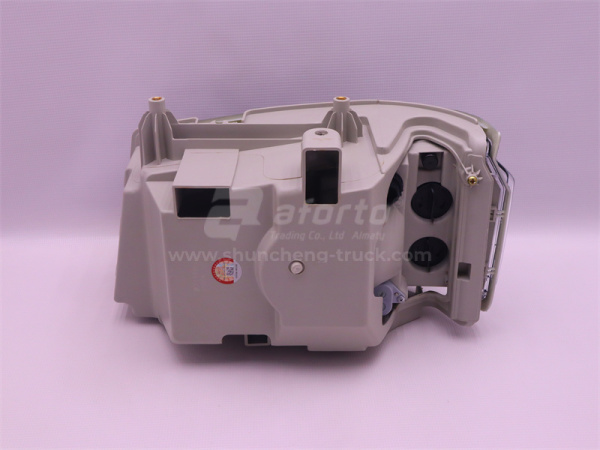 Фара HOWO 2008 LED правая HFX