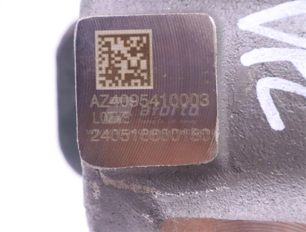 Кулак поворотный HOWO 2020 левый (оригинал)