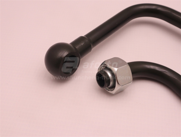 Шланг ГУР на насос с оребренией HOWO TX (оригинал)