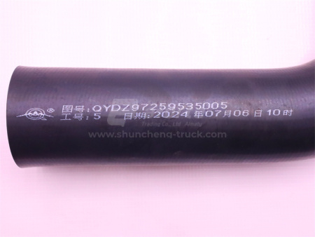 Патрубок радиатора SHAANXI X3000/X5000 верхний 60*70*460 QINYAN