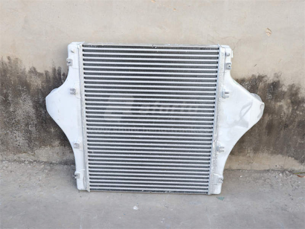 Радиатор интеркулера SHAANXI M3000 1030 (оригинал)