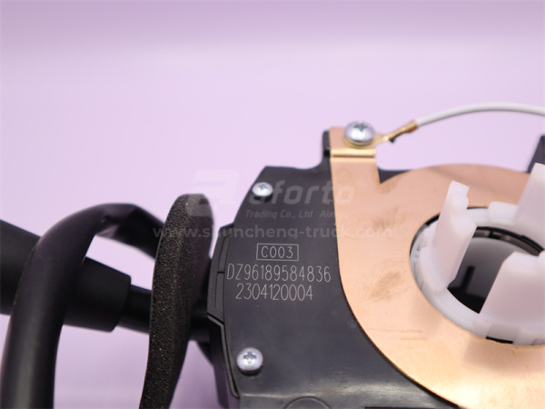 Переключатель света и поворотов подрулевой SHAANXI M3000 с проводком