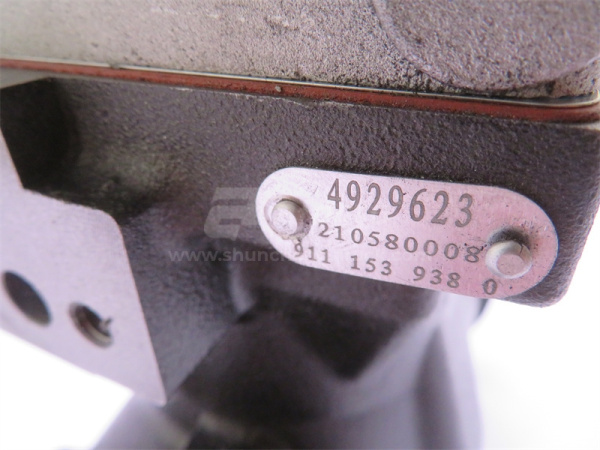 Компрессор воздушный 4929623 CUMMINS 6CT 4929623