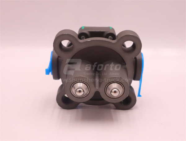 Клапан воздушный КПП HOWO 2009, HW19710 (оригинал)