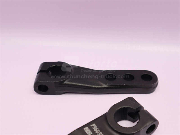 Сошка кулисы КПП FAST (3 отверстия)  F96035-85RZ (оригинал)